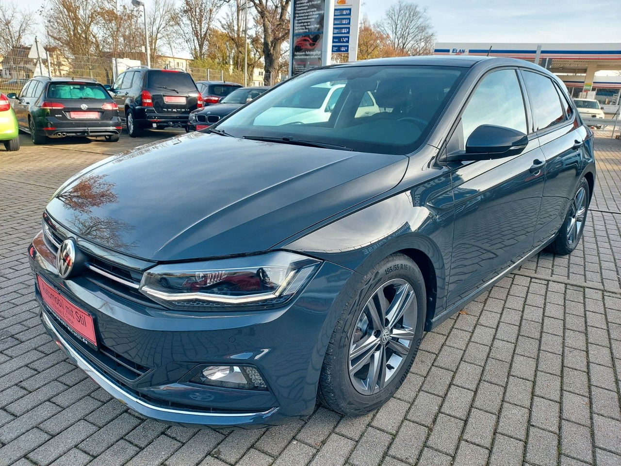 Volkswagen Polo VI Highline DSG ACC Radar Panorama 8x Räder - Berlină/ Sedan: Foto 5 Volkswagen Polo VI Highline DSG ACC Radar Panorama 8x Räder - Berlină/ Sedan: Foto 5