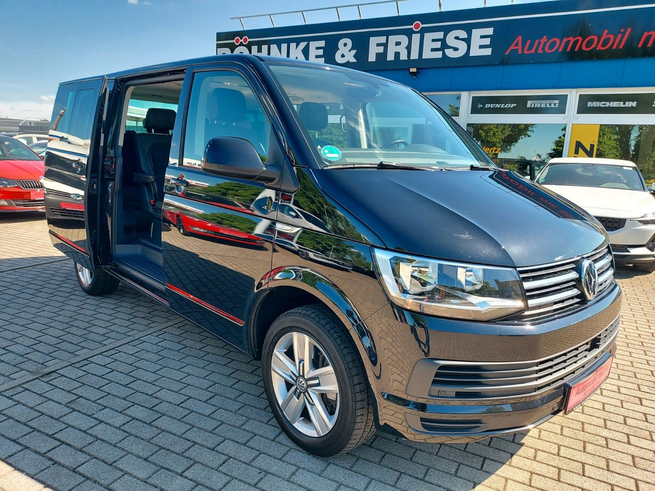 Volkswagen T6 Multivan Bus DSG Alcantara Navi 2XSchiebetür - Transport persoane: Foto 5 Volkswagen T6 Multivan Bus DSG Alcantara Navi 2XSchiebetür - Transport persoane: Foto 5