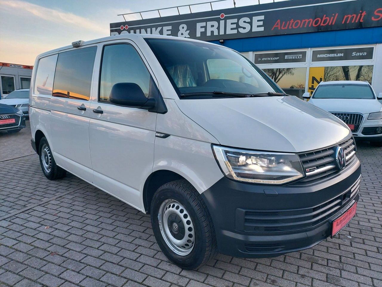 Volkswagen T6 Transporter Kasten 4Motion LED DSG 3 SITZE - Transport persoane: Foto 3 Volkswagen T6 Transporter Kasten 4Motion LED DSG 3 SITZE - Transport persoane: Foto 3
