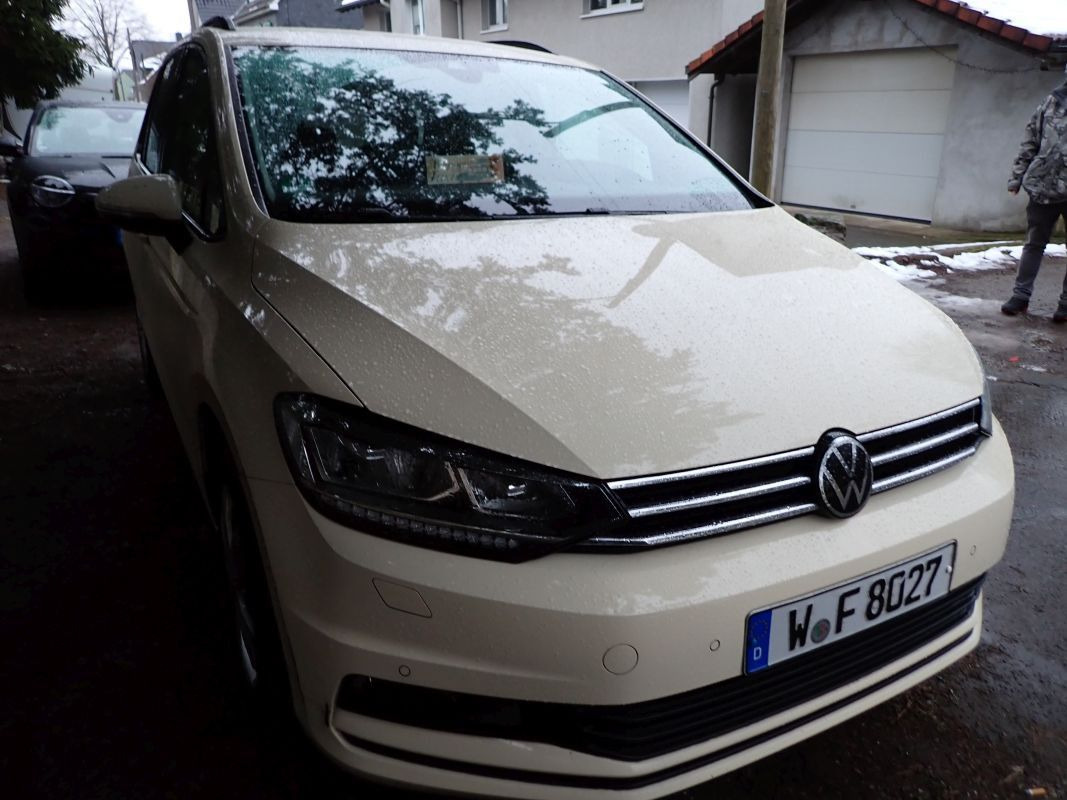 Volkswagen Touran 2.0 TDI SCR DSG Comfortline TAXI LED NAVI - Transport persoane: Foto 2 Volkswagen Touran 2.0 TDI SCR DSG Comfortline TAXI LED NAVI - Transport persoane: Foto 2