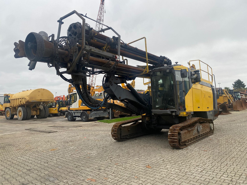 Atlas-Copco Epiroc FlexiROC D65 NVT - Maşină de foraj: Foto 3 Atlas-Copco Epiroc FlexiROC D65 NVT - Maşină de foraj: Foto 3