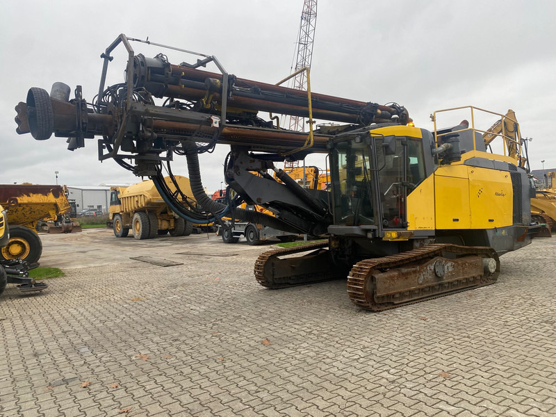 Atlas-Copco Epiroc FlexiROC D65 NVT - Maşină de foraj: Foto 1 Atlas-Copco Epiroc FlexiROC D65 NVT - Maşină de foraj: Foto 1