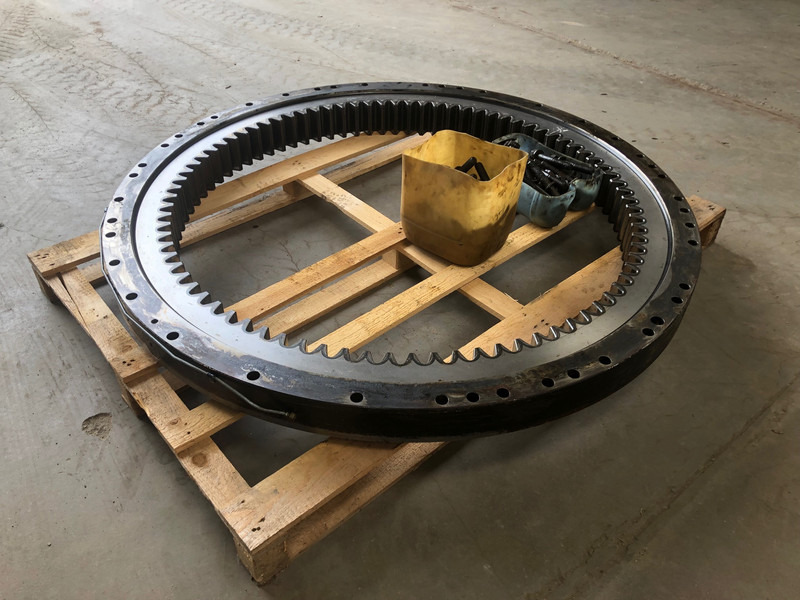 Caterpillar 330/336 Slewring OEM 3530487 - Cadru/ Şasiu: Foto 1 Caterpillar 330/336 Slewring OEM 3530487 - Cadru/ Şasiu: Foto 1