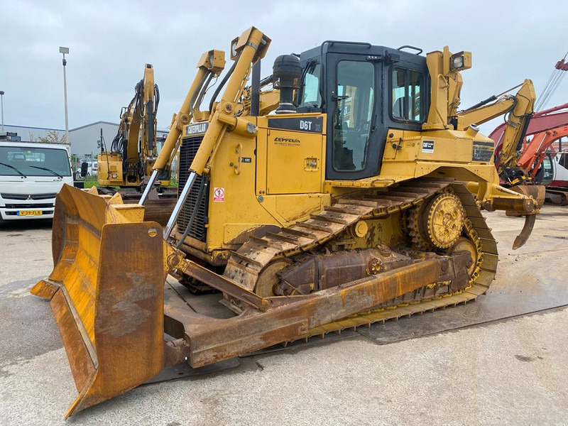 Caterpillar D6T NVT - Buldozer: Foto 1 Caterpillar D6T NVT - Buldozer: Foto 1