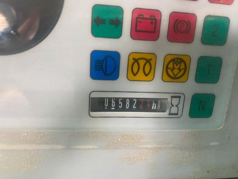 Încărcător frontal pe pneuri Liebherr L506 stereo NVT: Foto 10 Încărcător frontal pe pneuri Liebherr L506 stereo NVT: Foto 10