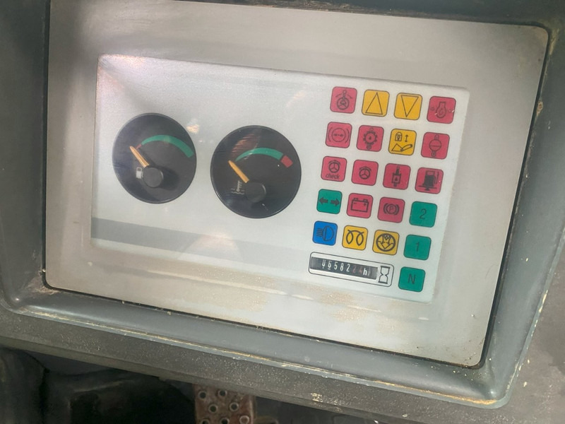 Încărcător frontal pe pneuri Liebherr L506 stereo NVT: Foto 9 Încărcător frontal pe pneuri Liebherr L506 stereo NVT: Foto 9