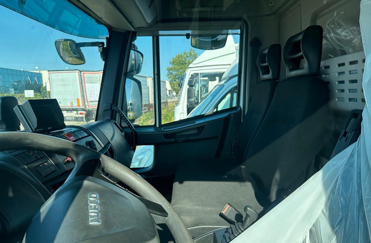 Iveco - Camion frigider: Foto 5 Iveco - Camion frigider: Foto 5