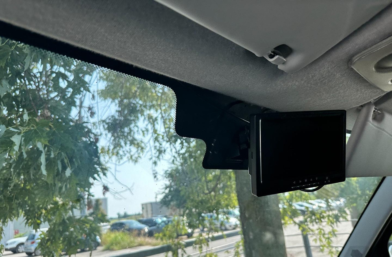 Iveco daily 35s14 passo lungo - Dubă: Foto 4 Iveco daily 35s14 passo lungo - Dubă: Foto 4