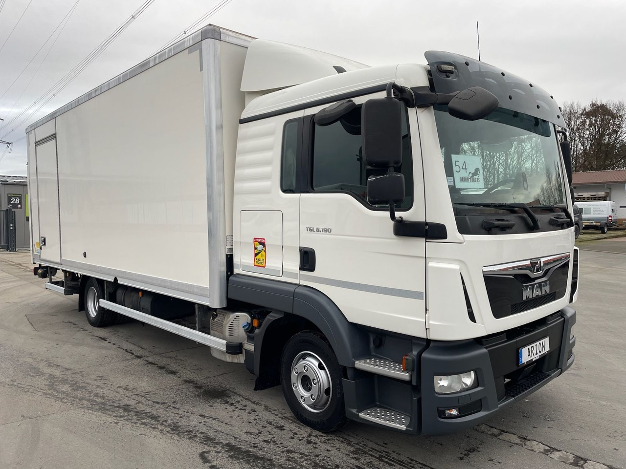 MAN TGL 8.190 4x2 BL Koffer/LBW/PALFINGER/AC/EU6d - Camion furgon: Foto 1 MAN TGL 8.190 4x2 BL Koffer/LBW/PALFINGER/AC/EU6d - Camion furgon: Foto 1