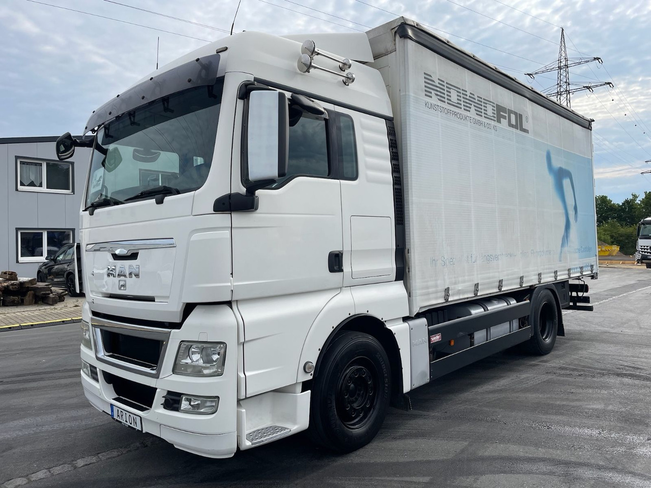 MAN TGX 18.440 4x2 BL Pritsche+Plane/AC/2xBett/EU5 - Camion cu prelată: Foto 3 MAN TGX 18.440 4x2 BL Pritsche+Plane/AC/2xBett/EU5 - Camion cu prelată: Foto 3
