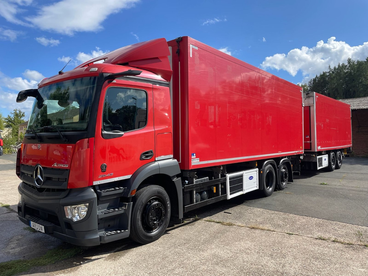 Mercedes-Benz Actros 2543 6x2 Kühlkoffer/CARRIER/KERSCHER/EU6d - Camion frigider: Foto 3 Mercedes-Benz Actros 2543 6x2 Kühlkoffer/CARRIER/KERSCHER/EU6d - Camion frigider: Foto 3