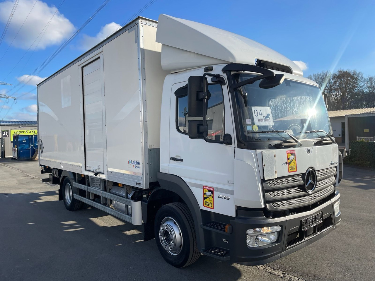 Mercedes-Benz Atego 1218 4x2 Koffer/FULL-ADR/EXIII/LBW/AC/EU6d - Camion furgon: Foto 1 Mercedes-Benz Atego 1218 4x2 Koffer/FULL-ADR/EXIII/LBW/AC/EU6d - Camion furgon: Foto 1