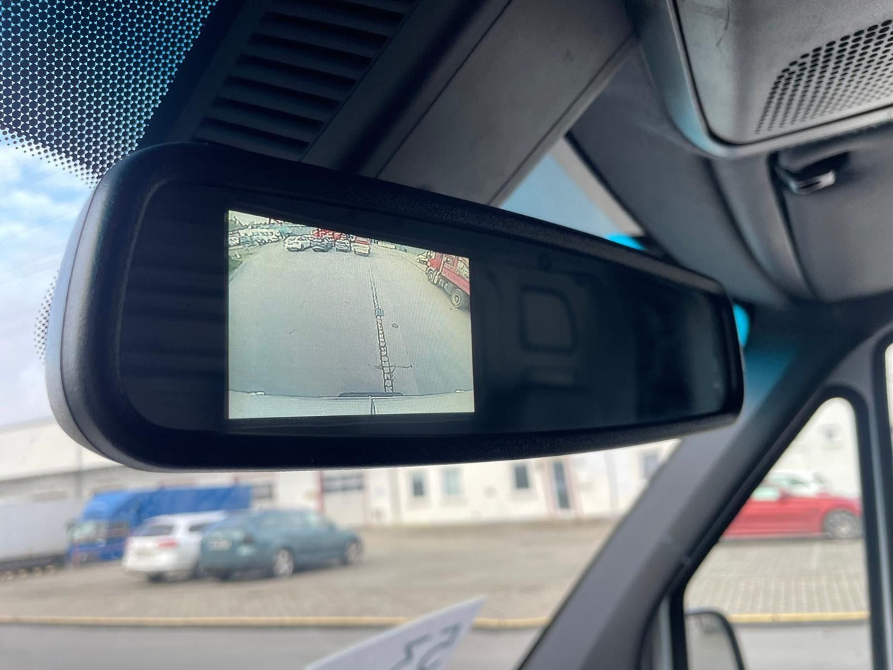 Dubă, Autoutilitară electrică Mercedes-Benz eSprinter L2H2 Kastenwagen/47KW/AC/Kamera: Foto 18 Dubă, Autoutilitară electrică Mercedes-Benz eSprinter L2H2 Kastenwagen/47KW/AC/Kamera: Foto 18