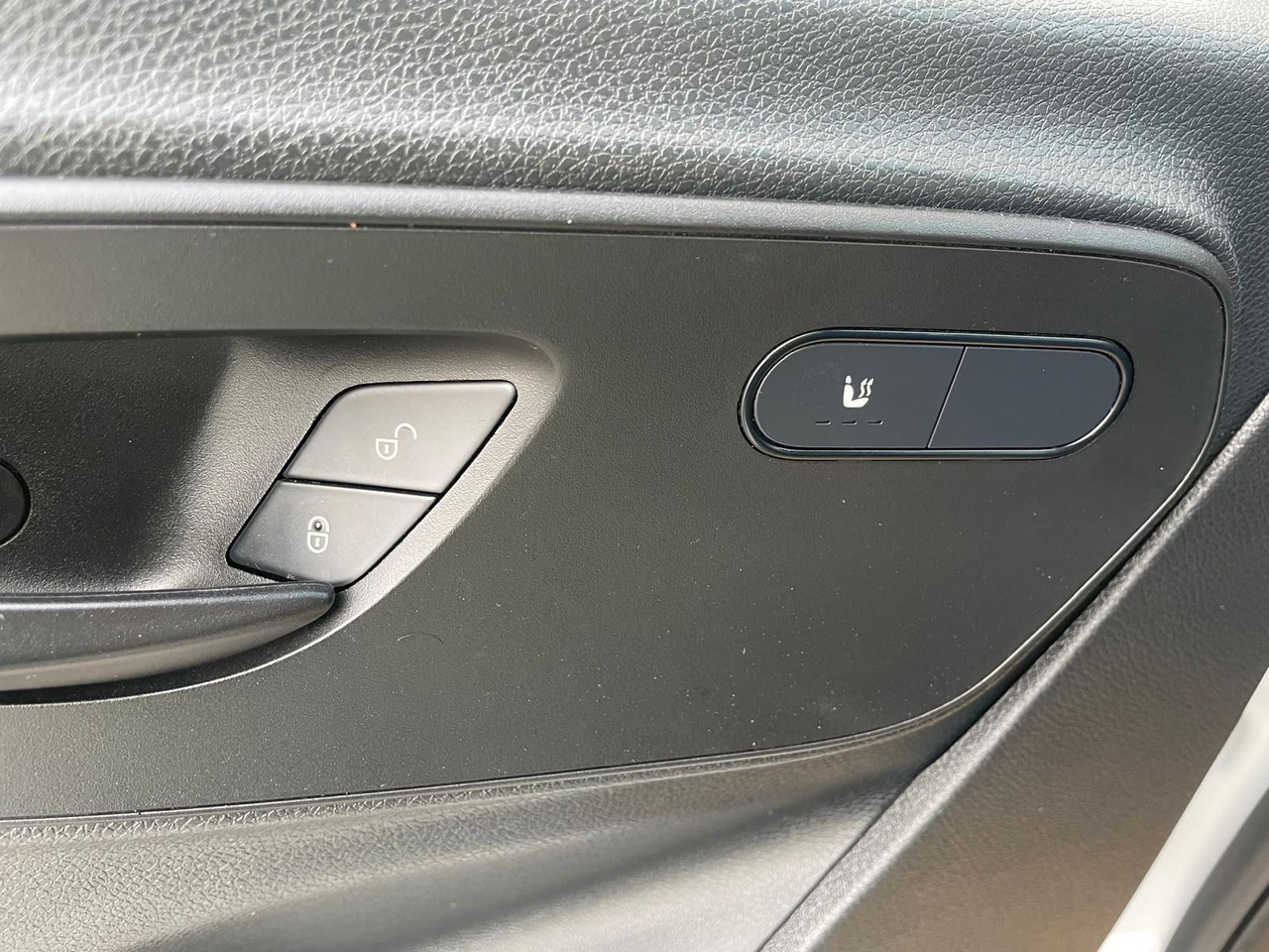 Dubă, Autoutilitară electrică Mercedes-Benz eSprinter L2H2 Kastenwagen/47KW/AC/Kamera: Foto 17 Dubă, Autoutilitară electrică Mercedes-Benz eSprinter L2H2 Kastenwagen/47KW/AC/Kamera: Foto 17