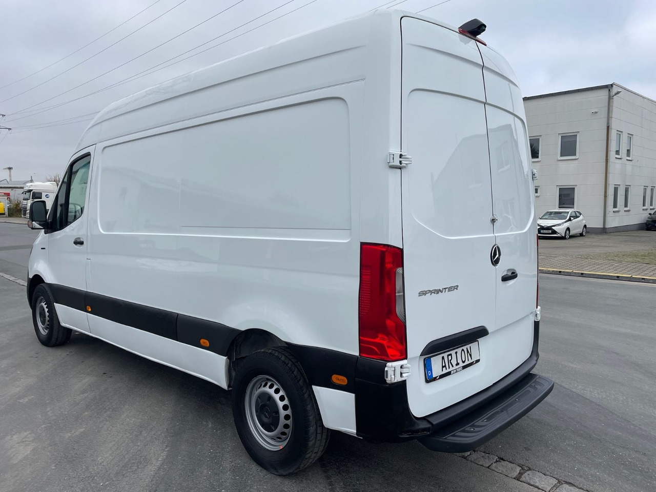 Mercedes-Benz eSprinter L2H2 Kastenwagen/47KW/AC/Kamera - Dubă, Autoutilitară electrică: Foto 5 Mercedes-Benz eSprinter L2H2 Kastenwagen/47KW/AC/Kamera - Dubă, Autoutilitară electrică: Foto 5