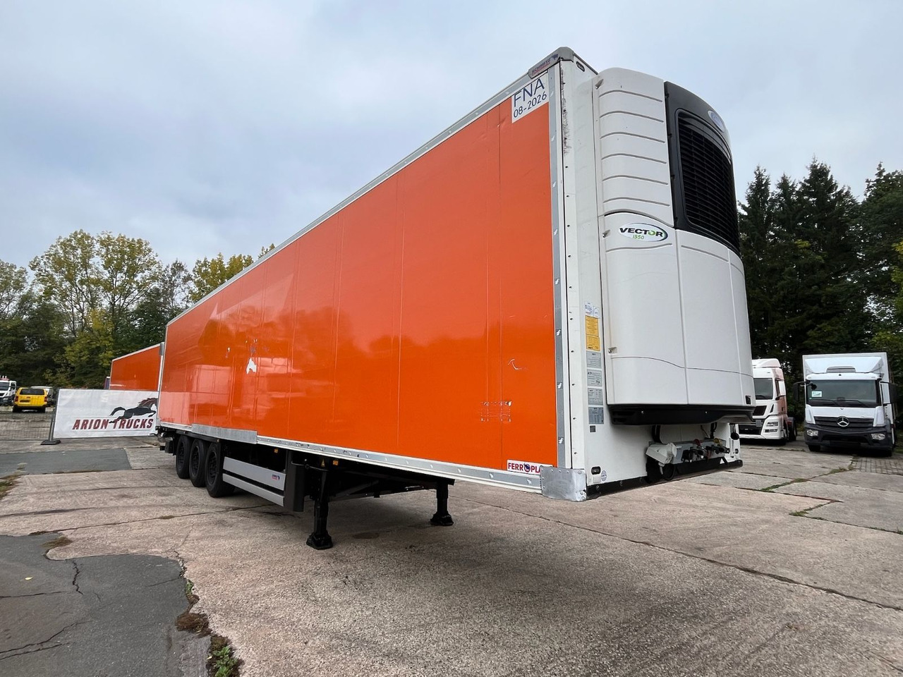 Schmitz Cargobull SCB*S3B/CARRIER/Vector1550/LBW/BÄR/2347h/13,4m - Semiremorcă furgon: Foto 1 Schmitz Cargobull SCB*S3B/CARRIER/Vector1550/LBW/BÄR/2347h/13,4m - Semiremorcă furgon: Foto 1