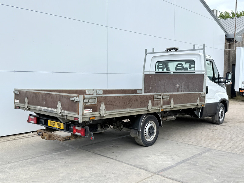 Iveco Daily 35S14 2.3 L3H1 Open Laadbak Pritsche *Bak 425cm lang* Airco Cruise Control Standkachel Trekhaak Luchtgeveerde stoel - Autoutilitară cu platformă: Foto 3 Iveco Daily 35S14 2.3 L3H1 Open Laadbak Pritsche *Bak 425cm lang* Airco Cruise Control Standkachel Trekhaak Luchtgeveerde stoel - Autoutilitară cu platformă: Foto 3