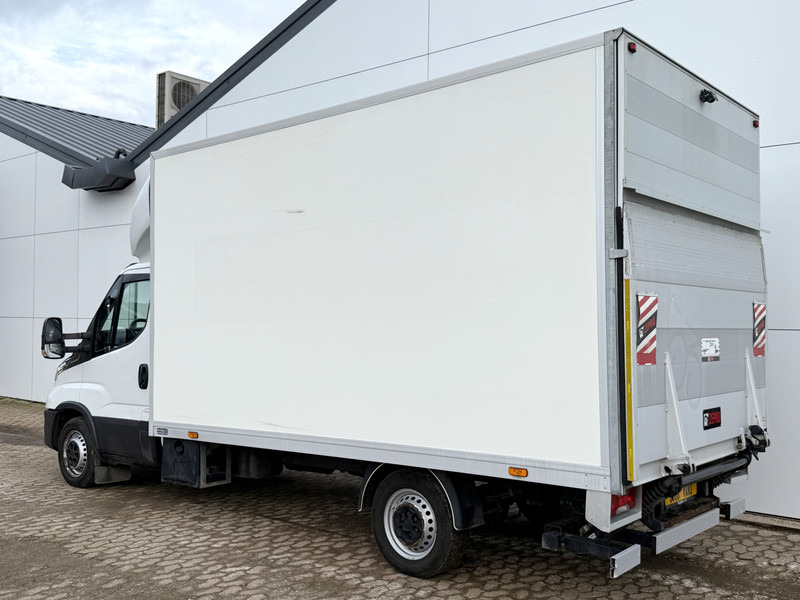 Iveco Daily 35S18 3.0 Laadklep Automaat LED Climate Control Adaptieve Cruise Control Standkachel Camera Navigatie - Autoutilitară box: Foto 2 Iveco Daily 35S18 3.0 Laadklep Automaat LED Climate Control Adaptieve Cruise Control Standkachel Camera Navigatie - Autoutilitară box: Foto 2