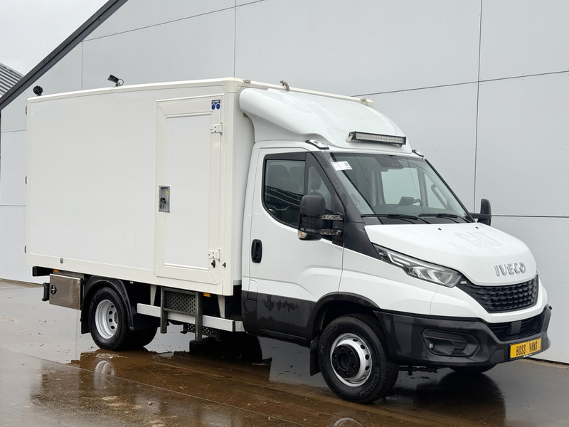 Iveco Daily Daily 70C18 3.0 *Service bus / Inbouw* LED Climate Control Cruise Control Tachograaf Standkachel Trekhaak Camera Stoelverwarming - Autoutilitară box: Foto 4 Iveco Daily Daily 70C18 3.0 *Service bus / Inbouw* LED Climate Control Cruise Control Tachograaf Standkachel Trekhaak Camera Stoelverwarming - Autoutilitară box: Foto 4