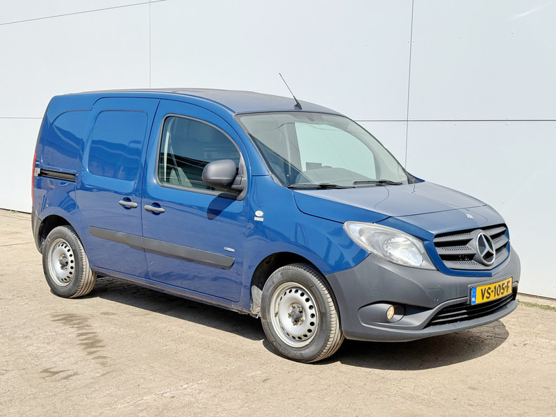 Mercedes-Benz Citan 109 Airco Trekhaak Schuifdeur APK 11-11-2025 - Autoutilitară compactă: Foto 4 Mercedes-Benz Citan 109 Airco Trekhaak Schuifdeur APK 11-11-2025 - Autoutilitară compactă: Foto 4