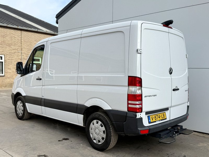Mercedes-Benz Sprinter 311 2.1 CDI Automaat L2H1 Climate Control Cruise Control Camera trekhaak en lucht geveerde stoel - Dubă: Foto 2 Mercedes-Benz Sprinter 311 2.1 CDI Automaat L2H1 Climate Control Cruise Control Camera trekhaak en lucht geveerde stoel - Dubă: Foto 2