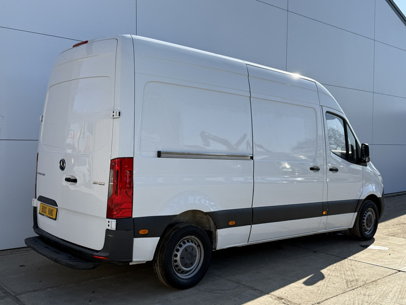 Mercedes-Benz Sprinter 311 CDI L2H2 Climate Control Cruise Control Euro 6 - Autoutilitară compactă: Foto 3 Mercedes-Benz Sprinter 311 CDI L2H2 Climate Control Cruise Control Euro 6 - Autoutilitară compactă: Foto 3