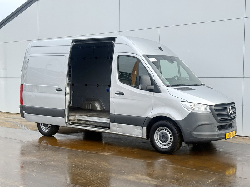 Mercedes-Benz Sprinter 315 1.9 CDI Automaat L2H2 Climate Control Carplay Camera Parkeersensoren voor achter - Autoutilitară compactă: Foto 5 Mercedes-Benz Sprinter 315 1.9 CDI Automaat L2H2 Climate Control Carplay Camera Parkeersensoren voor achter - Autoutilitară compactă: Foto 5