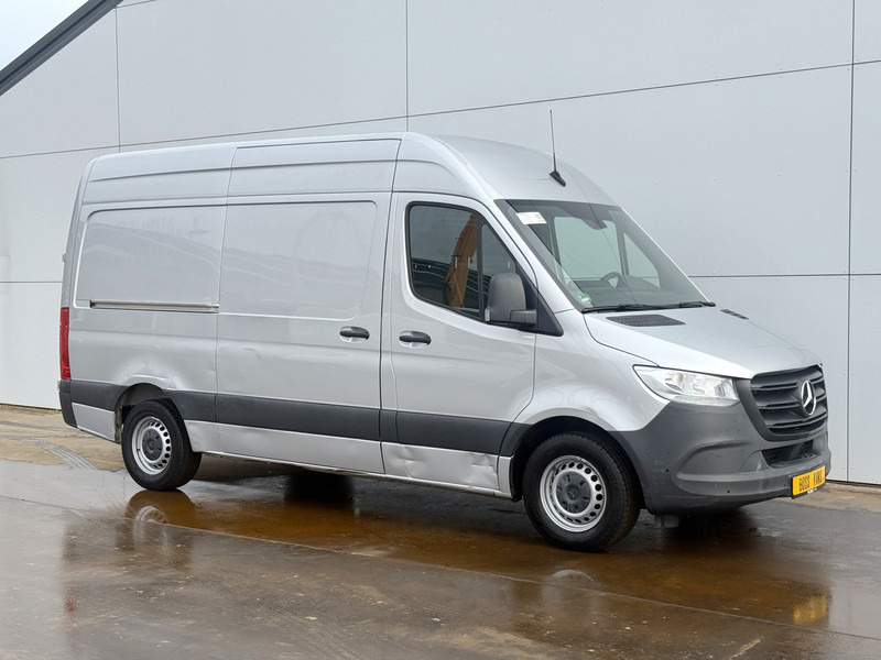 Mercedes-Benz Sprinter 315 1.9 CDI Automaat L2H2 Climate Control Carplay Camera Parkeersensoren voor achter - Autoutilitară compactă: Foto 4 Mercedes-Benz Sprinter 315 1.9 CDI Automaat L2H2 Climate Control Carplay Camera Parkeersensoren voor achter - Autoutilitară compactă: Foto 4