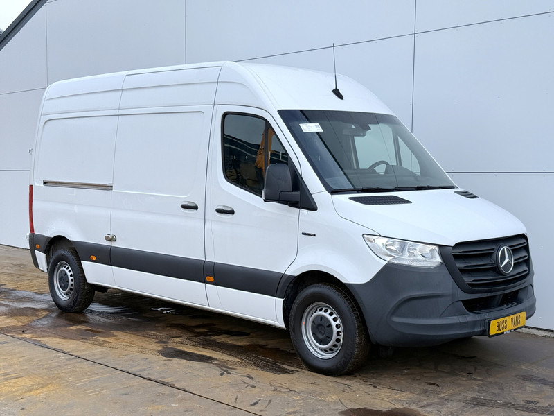 Mercedes-Benz eSprinter 112 L2H2 100% Elektrisch 55kWh 168km WLTP 80kw Snelladen Climate Control Camera Stoelverwarming - Dubă, Autoutilitară electrică: Foto 4 Mercedes-Benz eSprinter 112 L2H2 100% Elektrisch 55kWh 168km WLTP 80kw Snelladen Climate Control Camera Stoelverwarming - Dubă, Autoutilitară electrică: Foto 4