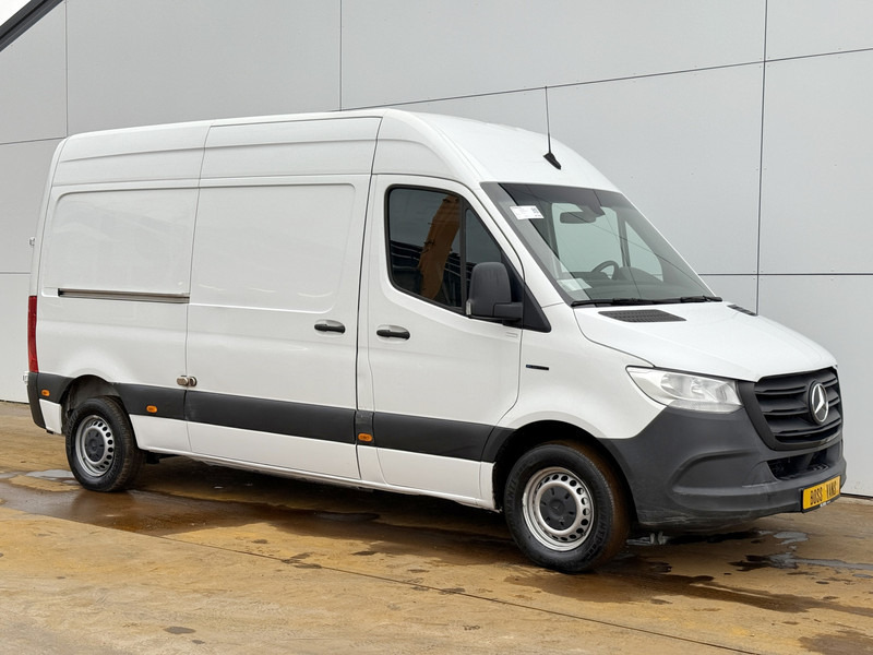 Mercedes-Benz eSprinter 312 55kWh ALL-IN PRIJS L2H2 55kWh 168km WLTP 80kw Snelladen Climate Control Stoelverwarming - Dubă, Autoutilitară electrică: Foto 4 Mercedes-Benz eSprinter 312 55kWh ALL-IN PRIJS L2H2 55kWh 168km WLTP 80kw Snelladen Climate Control Stoelverwarming - Dubă, Autoutilitară electrică: Foto 4