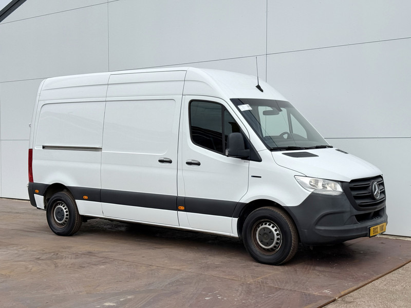 Mercedes-Benz eSprinter 312 - Binnenkort verwacht! L2H2 100% Elektrisch 55kWh 168km WLTP 80kw Snelladen Climate Control Camera Stoelverwarming - Dubă, Autoutilitară electrică: Foto 4 Mercedes-Benz eSprinter 312 - Binnenkort verwacht! L2H2 100% Elektrisch 55kWh 168km WLTP 80kw Snelladen Climate Control Camera Stoelverwarming - Dubă, Autoutilitară electrică: Foto 4