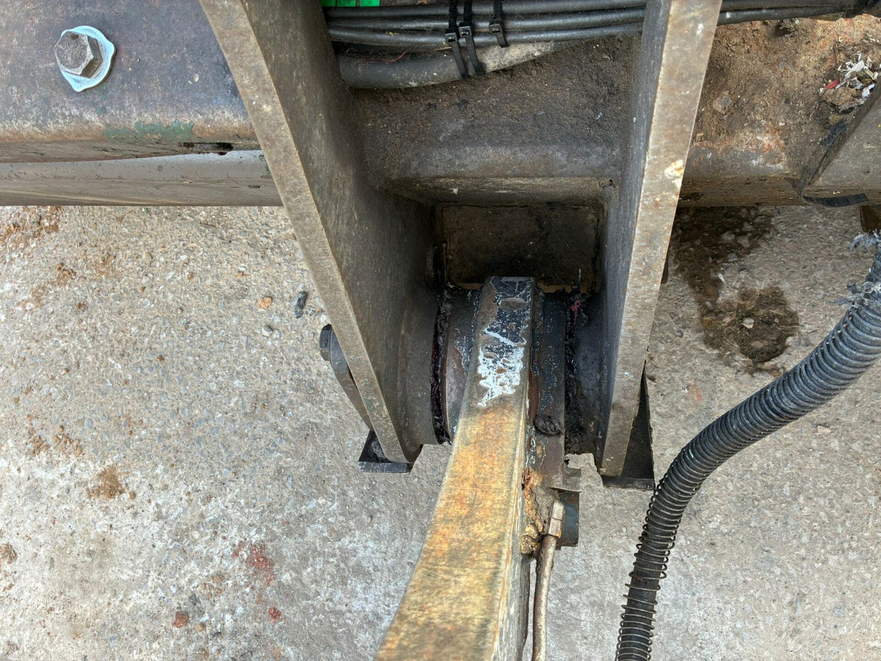 Încărcător frontal pe pneuri Hyundai HL960AHDXT: Foto 15
