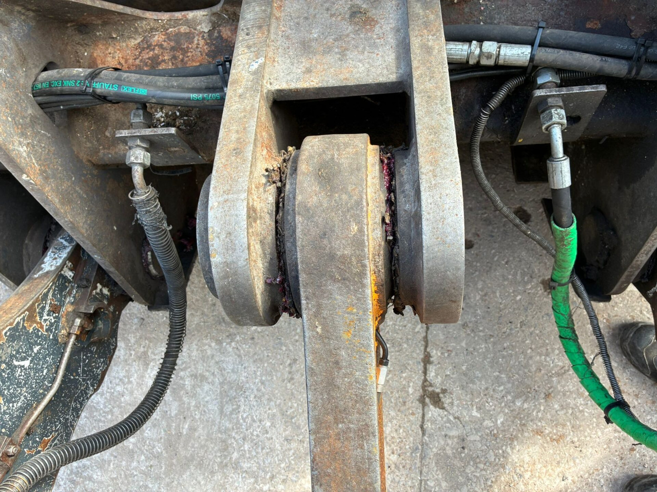Încărcător frontal pe pneuri Hyundai HL960AHDXT: Foto 16