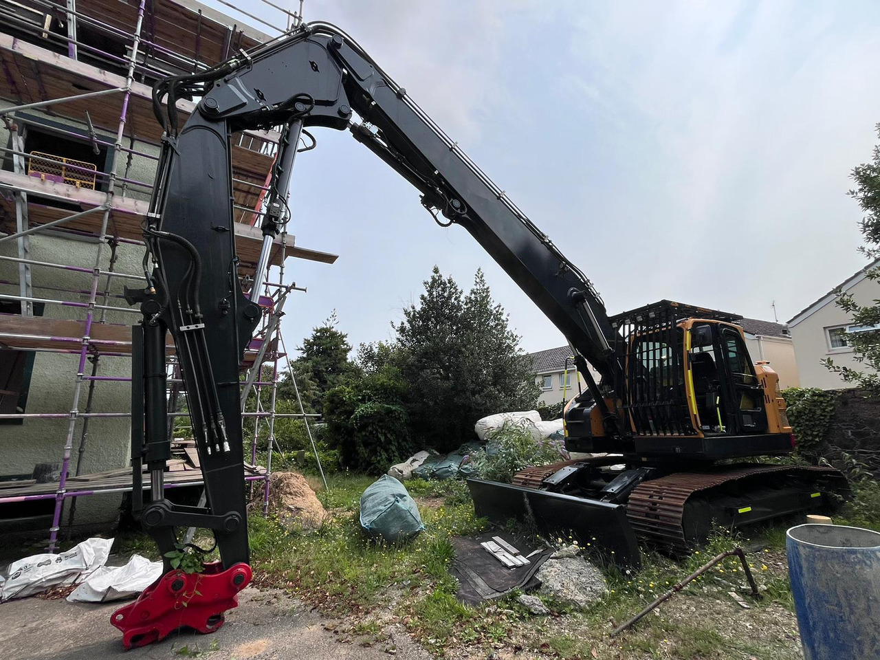 Hyundai HX235 LCR DZ 15M High Reach - Excavator pe şenile: Foto 1 Hyundai HX235 LCR DZ 15M High Reach - Excavator pe şenile: Foto 1