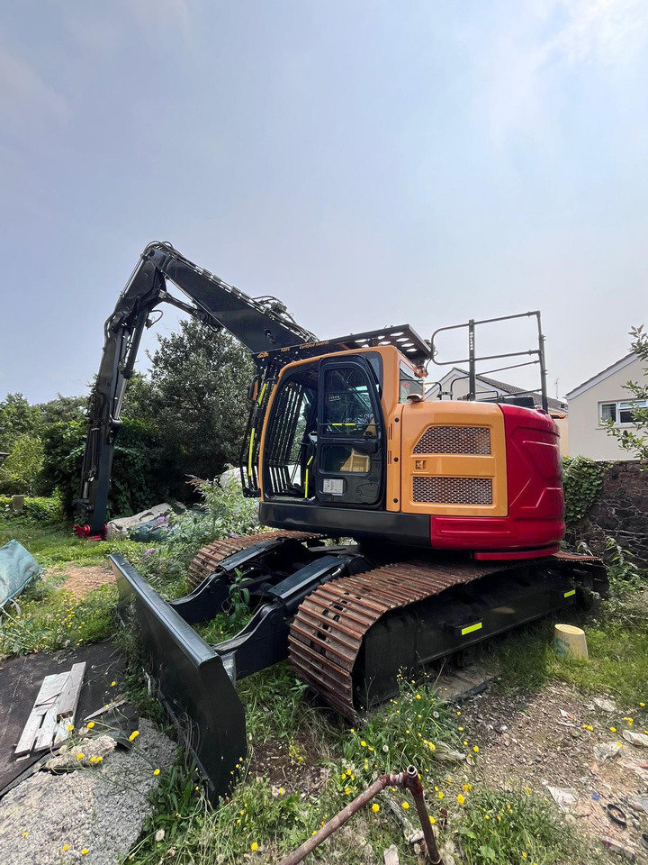 Hyundai HX235 LCR DZ 15M High Reach - Excavator pe şenile: Foto 2 Hyundai HX235 LCR DZ 15M High Reach - Excavator pe şenile: Foto 2