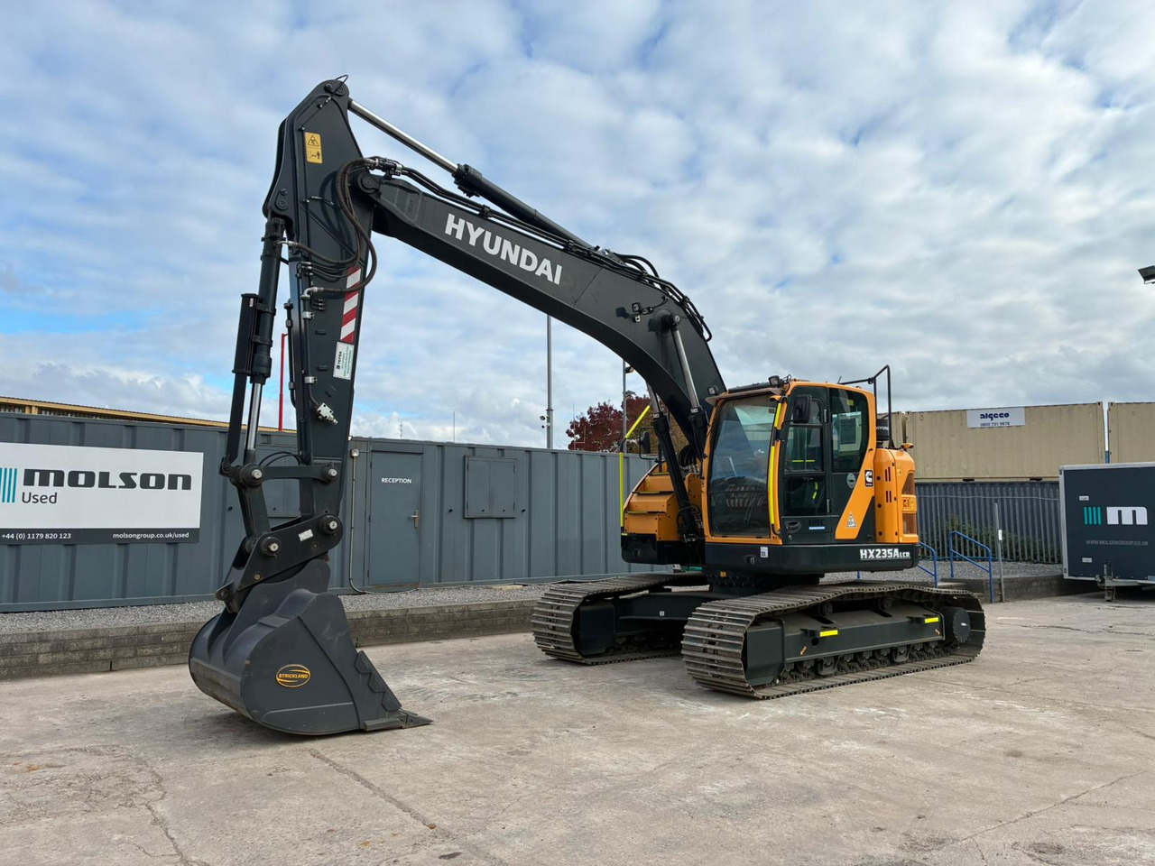 Hyundai HX235ALCR - Excavator pe şenile: Foto 1 Hyundai HX235ALCR - Excavator pe şenile: Foto 1