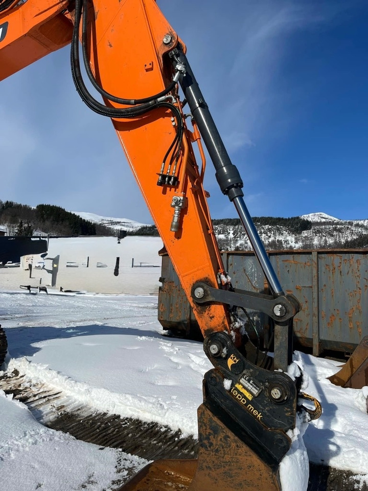 Doosan DX 140 LCR-5 - Excavator pe şenile: Foto 4 Doosan DX 140 LCR-5 - Excavator pe şenile: Foto 4