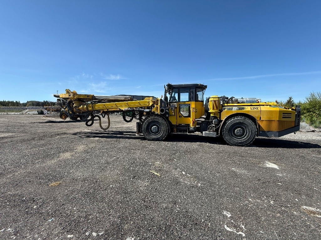 Epiroc BOOMER E2C - Maşina de forat tuneluri: Foto 2 Epiroc BOOMER E2C - Maşina de forat tuneluri: Foto 2