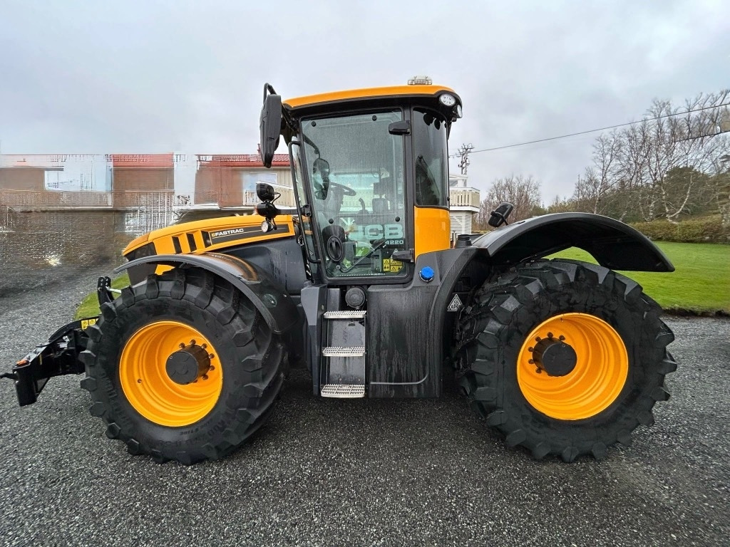 JCB 4220 FASTRAC - Tractor agricol: Foto 1 JCB 4220 FASTRAC - Tractor agricol: Foto 1