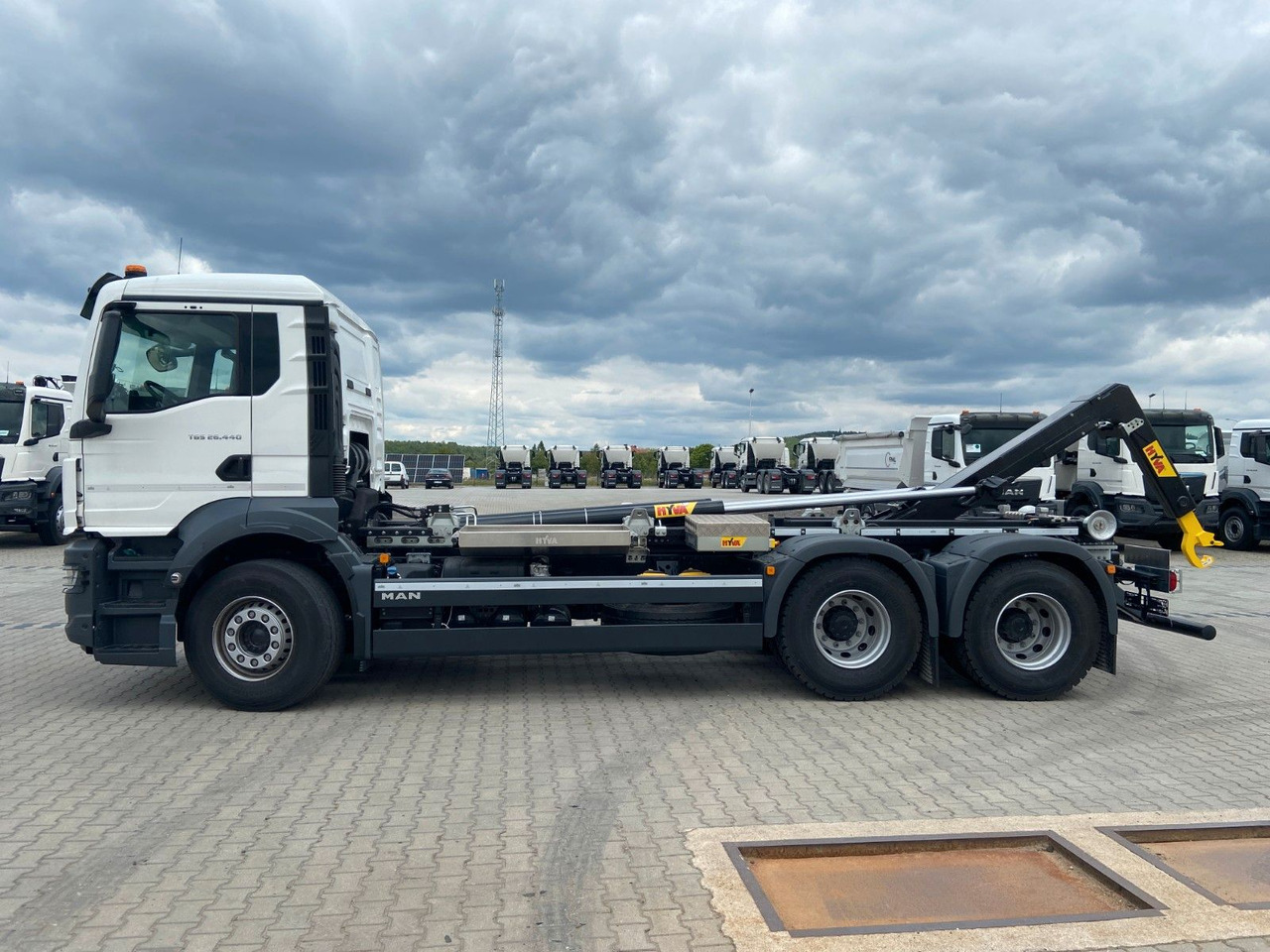 MAN TGS 26.440 6x4 Abrollkipper HYVA 20-60-S - Camion cu cârlig: Foto 3 MAN TGS 26.440 6x4 Abrollkipper HYVA 20-60-S - Camion cu cârlig: Foto 3