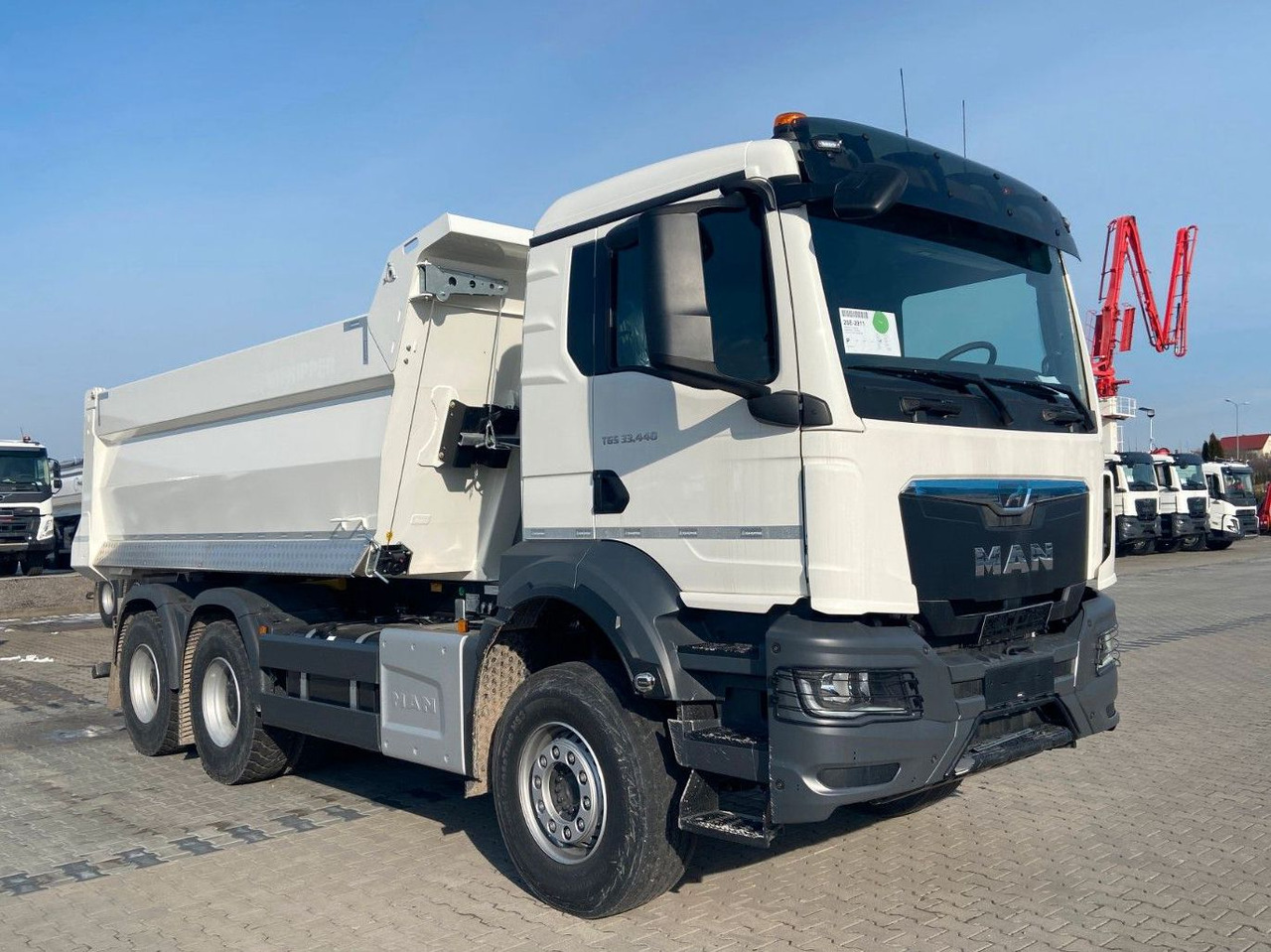 MAN TGS 33.440 6X4 FML KIPPER HARDOX Verfügbar - Camion basculantă: Foto 1 MAN TGS 33.440 6X4 FML KIPPER HARDOX Verfügbar - Camion basculantă: Foto 1
