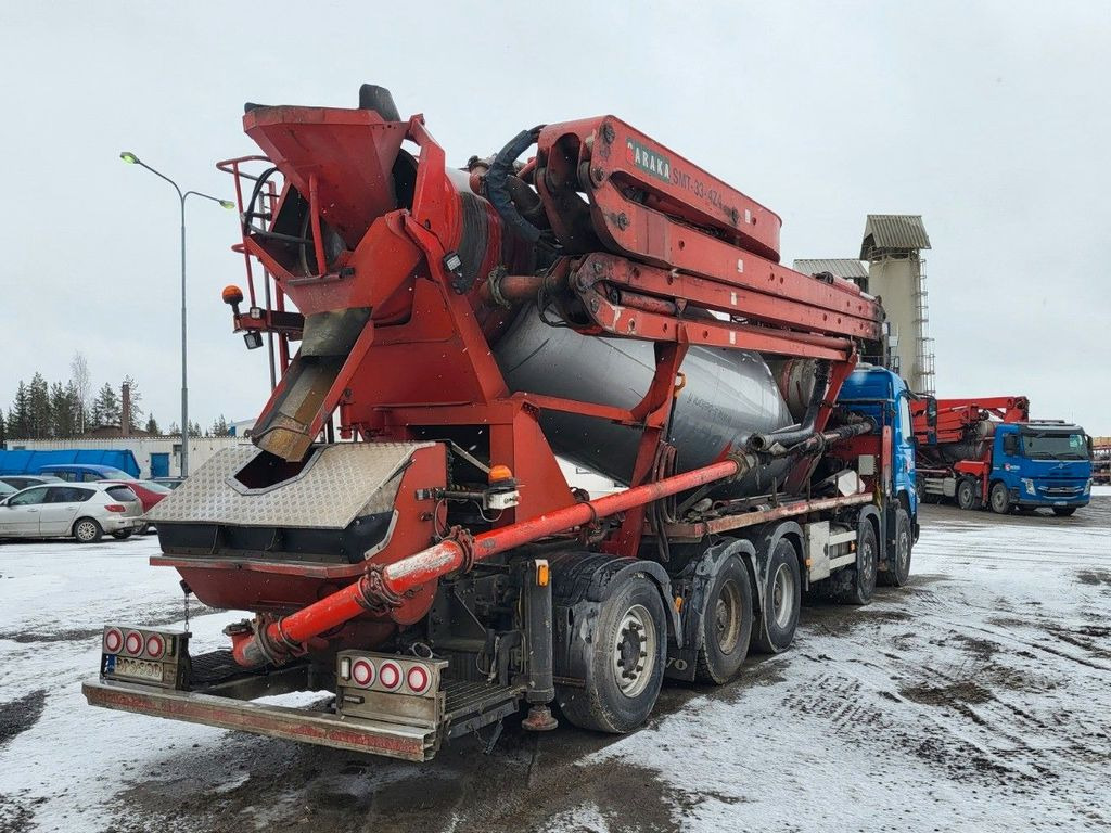 Volvo FMX 460 SARAKA SMT-33- 4Z4 9 M3 MIXER - Autopompă de beton: Foto 4 Volvo FMX 460 SARAKA SMT-33- 4Z4 9 M3 MIXER - Autopompă de beton: Foto 4