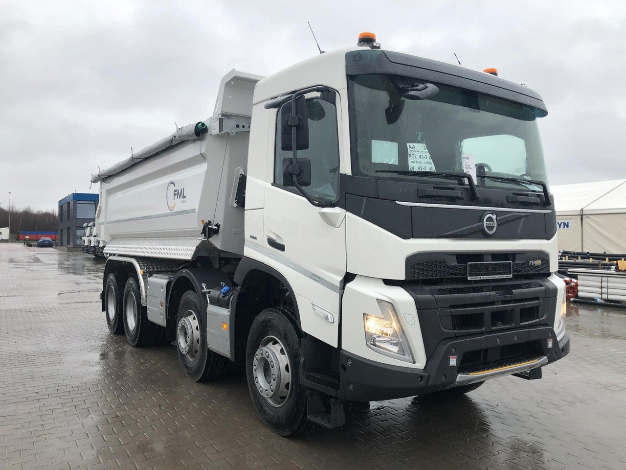 Volvo FMX 500 8x4 FML KIPPER - Camion basculantă: Foto 1 Volvo FMX 500 8x4 FML KIPPER - Camion basculantă: Foto 1