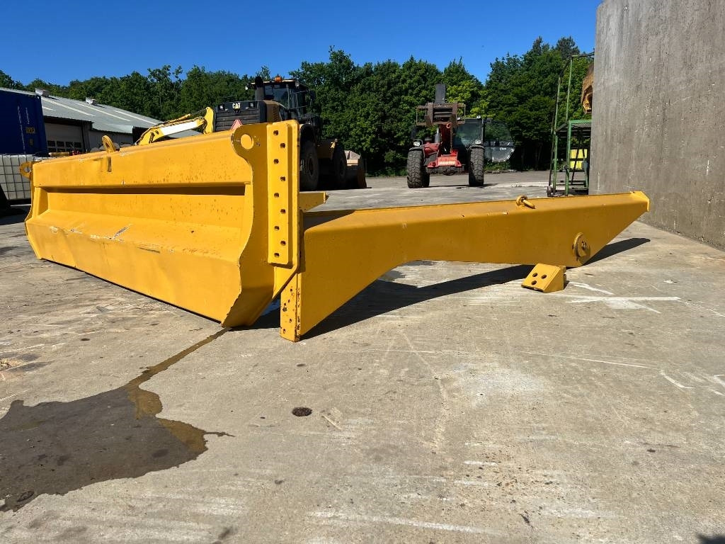 CAT 735 - Oblon hidraulic: Foto 3 CAT 735 - Oblon hidraulic: Foto 3