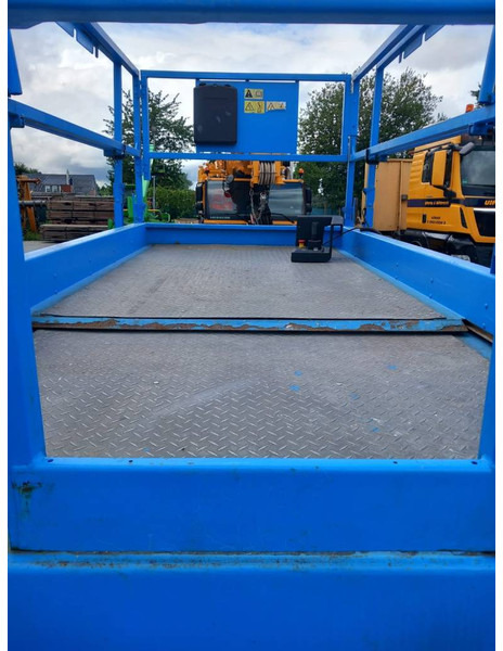 Genie GS 3369 RT - Platforma foarfeca: Foto 4 Genie GS 3369 RT - Platforma foarfeca: Foto 4