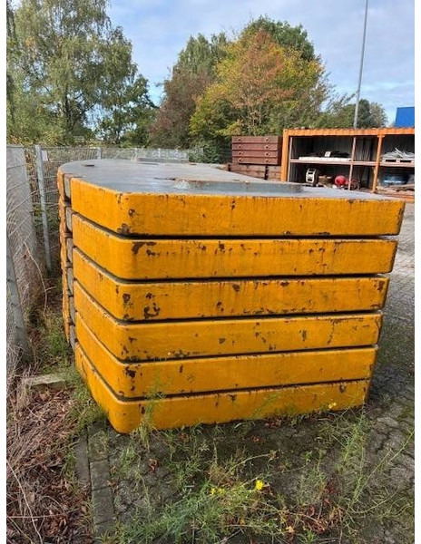 Liebherr Counterweight plates Liebherr LTM 1300/1 - Macara montată pentru Utilaje constructii: Foto 2 Liebherr Counterweight plates Liebherr LTM 1300/1 - Macara montată pentru Utilaje constructii: Foto 2