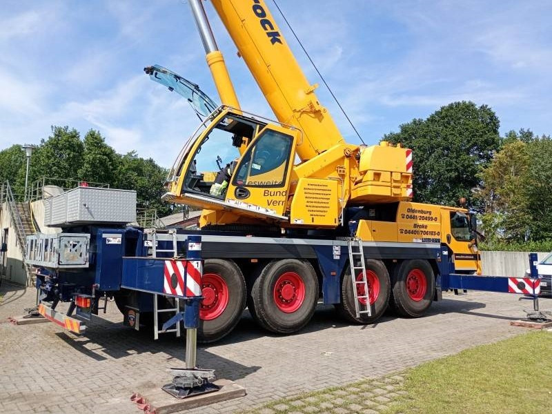 Liebherr LTM 1070-4.2 - Macara tot teren: Foto 4 Liebherr LTM 1070-4.2 - Macara tot teren: Foto 4