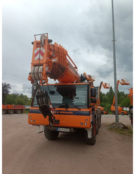 Liebherr LTM 1090-4.2 - Macara tot teren: Foto 3 Liebherr LTM 1090-4.2 - Macara tot teren: Foto 3