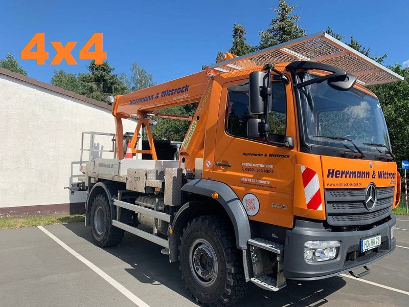 Palfinger P 250 BK Allrad - Camion cu nacela: Foto 1 Palfinger P 250 BK Allrad - Camion cu nacela: Foto 1