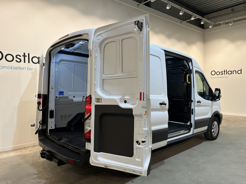 Ford Transit 2.0 TDCI L2H2 130 PK Trend / Euro 6 / Airco / Cruise Control / Trekhaak / PDC / 3-Zits / 42.300 KM !! BPM VRIJ !! - Dubă: Foto 4 Ford Transit 2.0 TDCI L2H2 130 PK Trend / Euro 6 / Airco / Cruise Control / Trekhaak / PDC / 3-Zits / 42.300 KM !! BPM VRIJ !! - Dubă: Foto 4